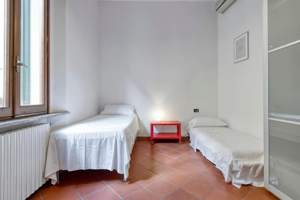 Fine Arts Apartment - Tv 40' Hd Netflix Prime Dazn Bologna Exterior foto